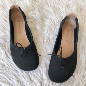 Vivo Barefoot | Jing Jing Black Ballet Flats